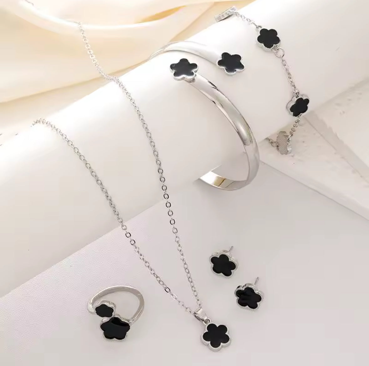 Clover Set